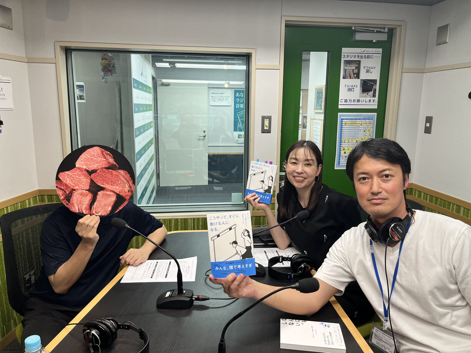 収録中のゆる麻布 氏と小寺裕樹編集長